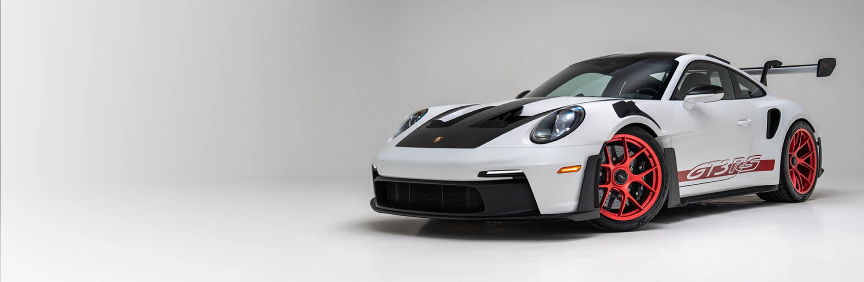 duPont REGISTRY Live featured supercar